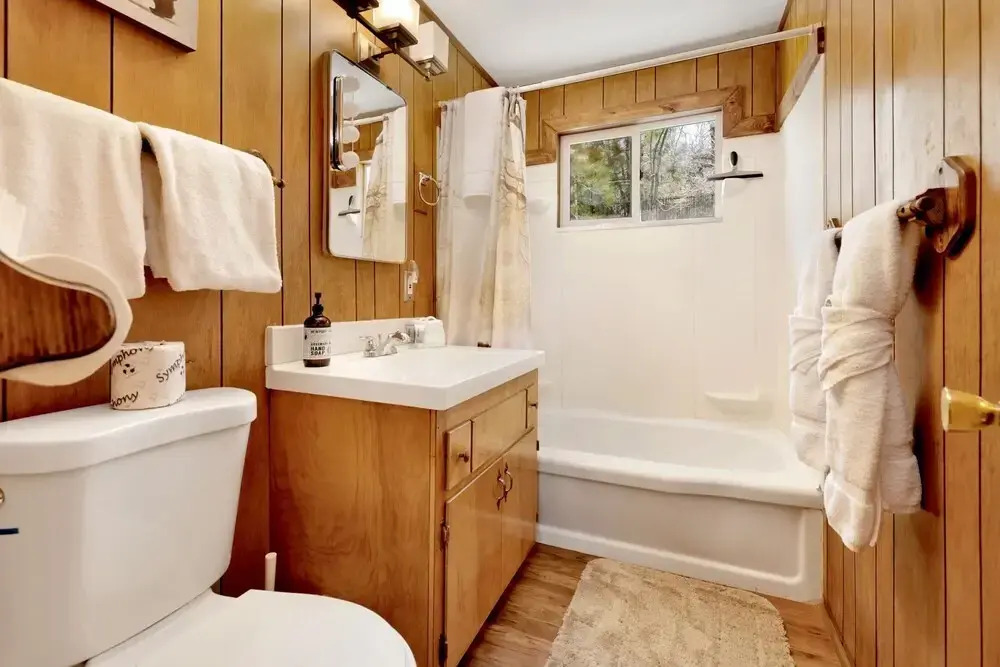 2013-marin Getaway 2 Bedroom Home by RedAwning