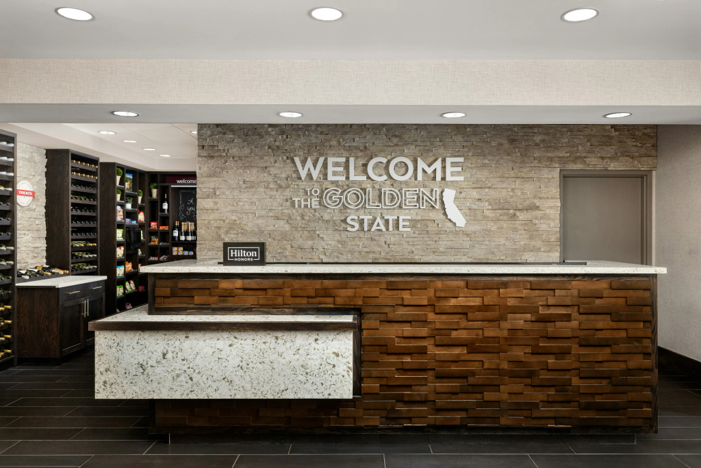 Hampton Inn & Suites - Napa, CA