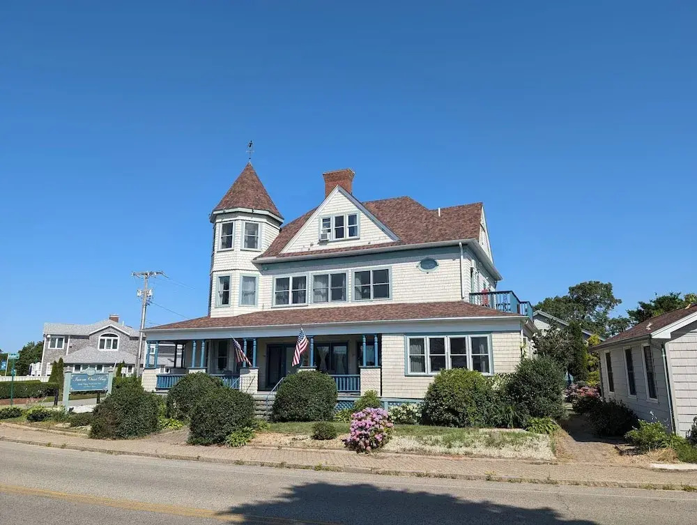 Inn on Onset Bay