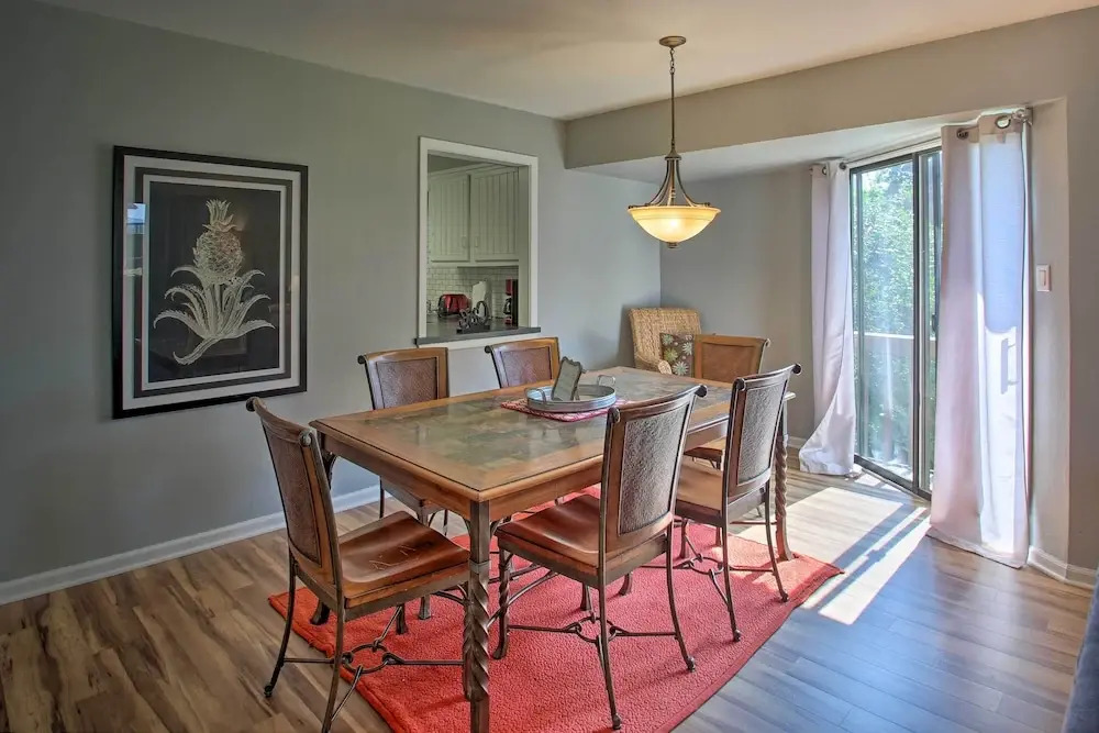 Lake-view Balcony: Sunny Hot Springs Condo!