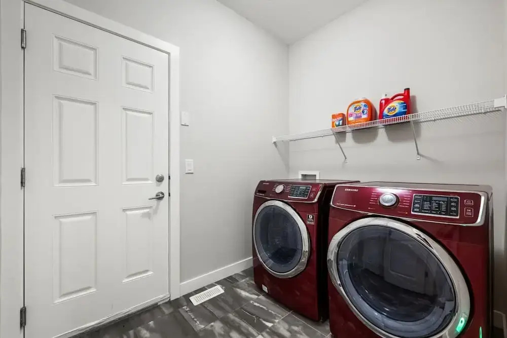 The Mask - 5BD - Movie Room - Kidfriendly