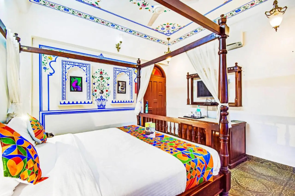 Fabhotel Shree Villas