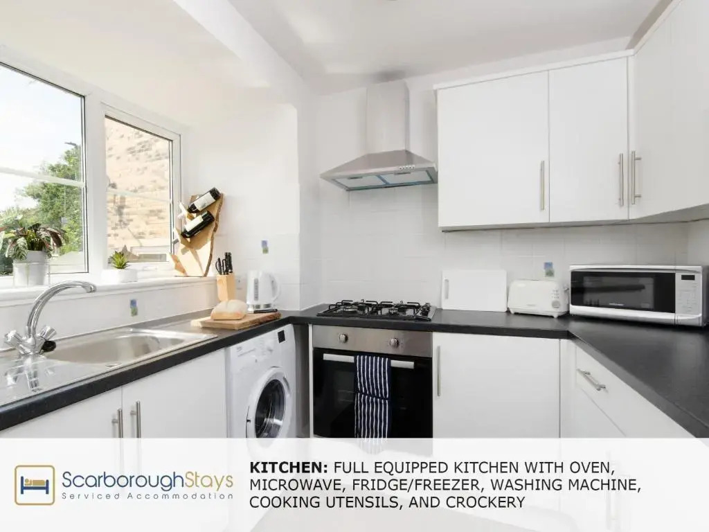 Candler Lodge - 3 BEDROOM TOWNHOUSE WITH PARKING - PATIO AREA & SEATING
