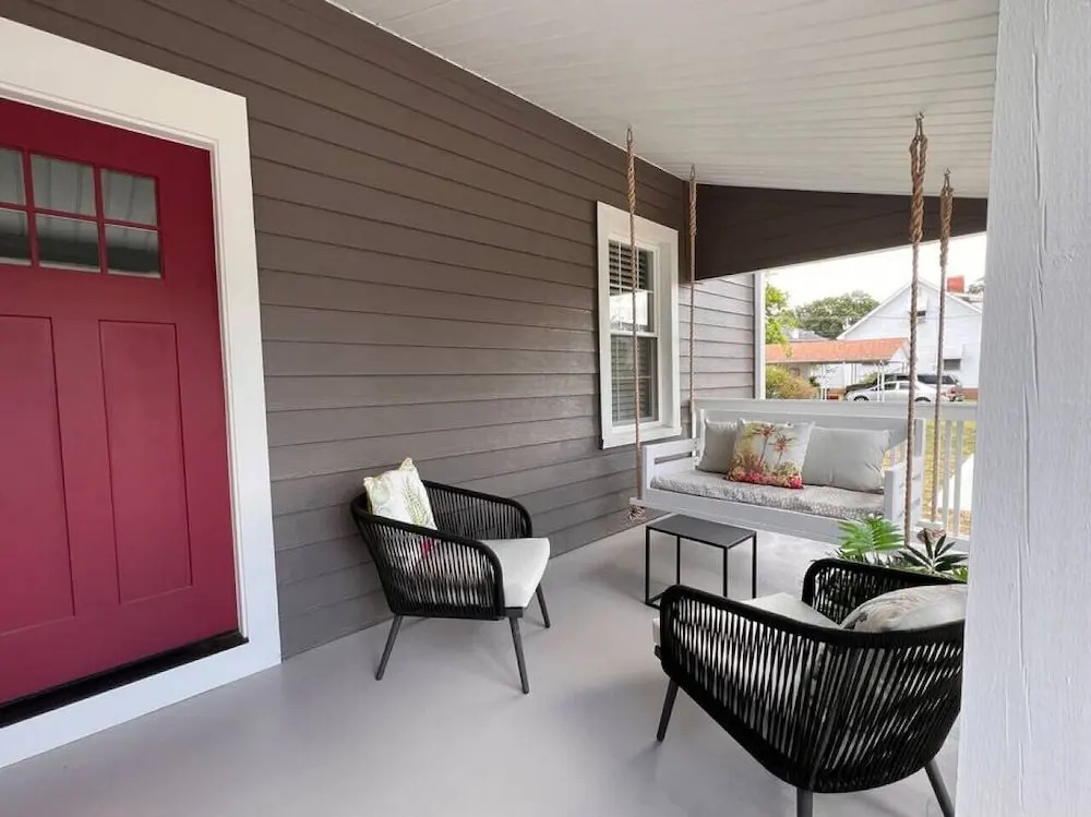 Historic Home in Downtown Greer Shop,eat & Sleep