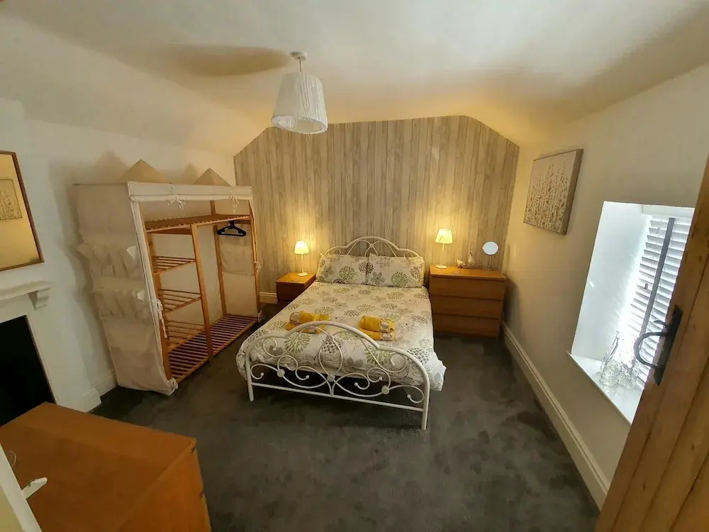 Charming 5-bed Cottage in Old Sodbury Bristol