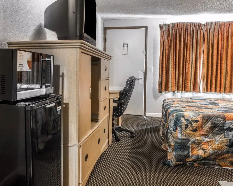 Days Inn Battle Creek