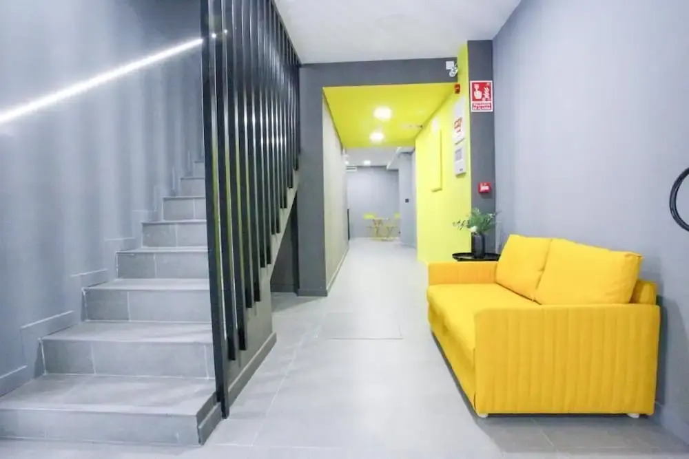 ZUR Boutique Hostel