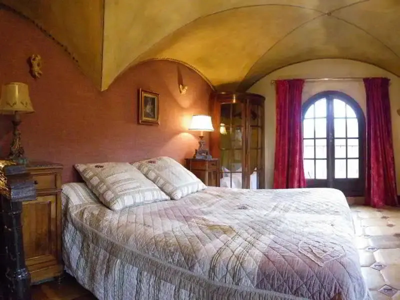 Chateau-Hotel La Vignette Haute