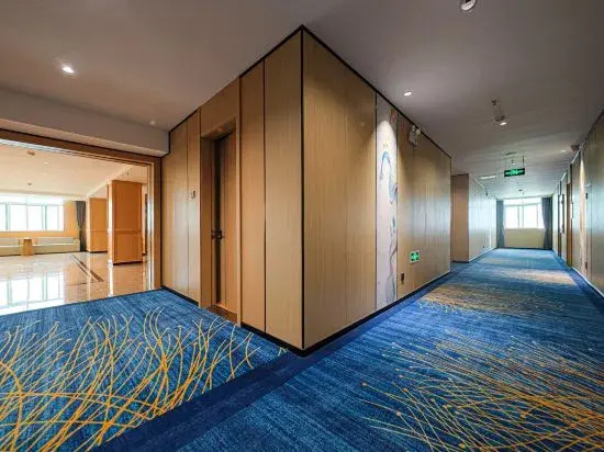 Shishi Laiya Fortune Hotel (Quanzhou South Railway Station)