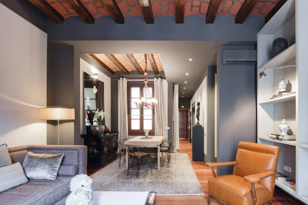 You Stylish City Center Apartments