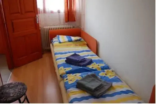 Bronson Apartman