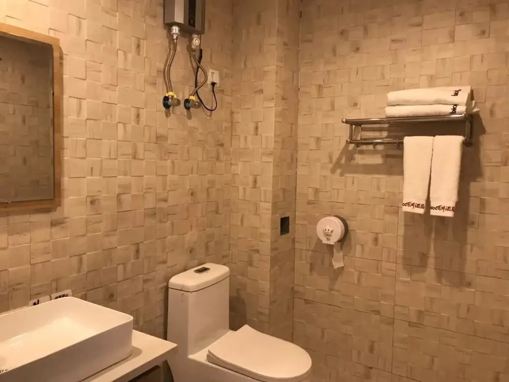 Bai Chuan Hotel