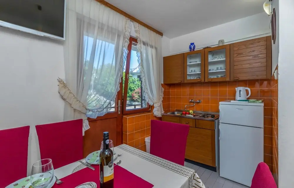 Beautiful Apartment in Selce With Wifi and 2 Bedrooms