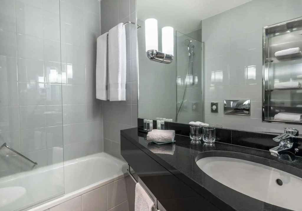 Отель Le Grand Hotel Cayre