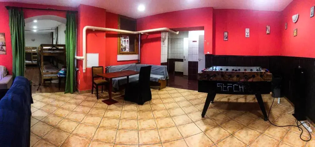 Whole basement former pub3 for bachelor / bachelorette party