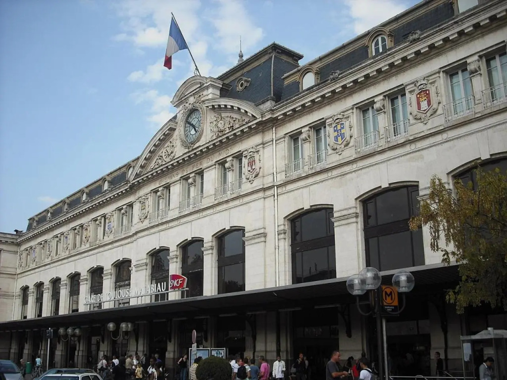 Le Riquet 204 - Hypercentre - Gare