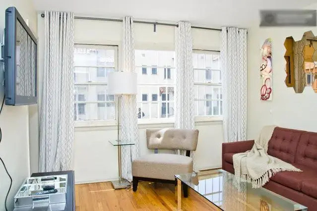 The Melrose Suites