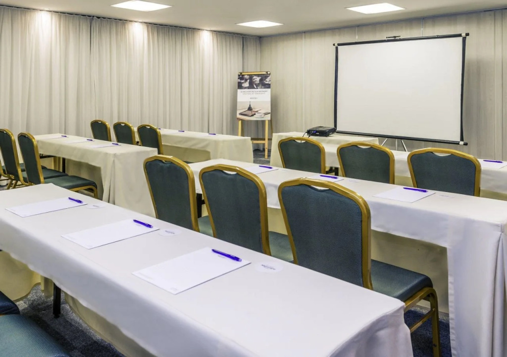 Mercure Santos