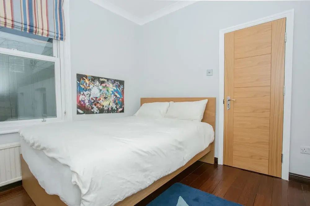 Modern 5 Bedroom House In Battersea