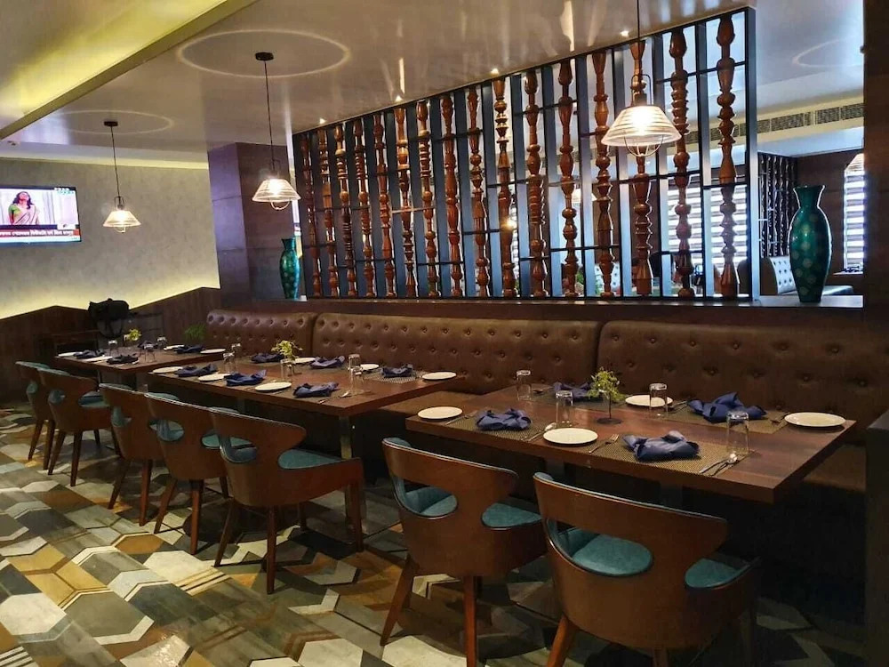 World Choice Vishwaratna Prestige Hotel