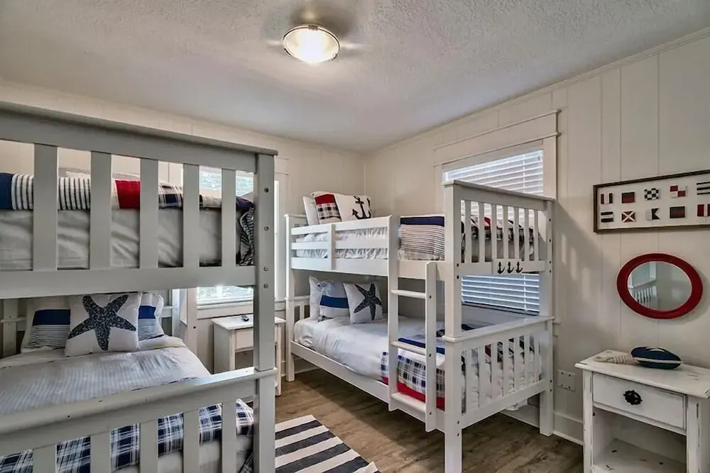 GOOD THYMES 3 Bedroom Holiday Home by Five Star Properties