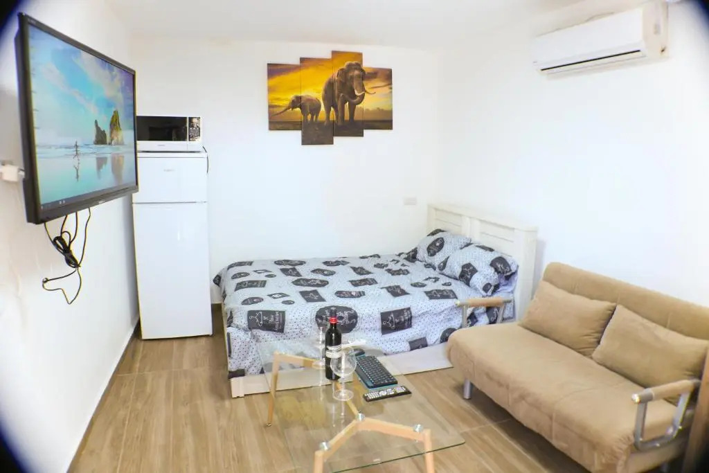 Orel's Ground floor Apartment