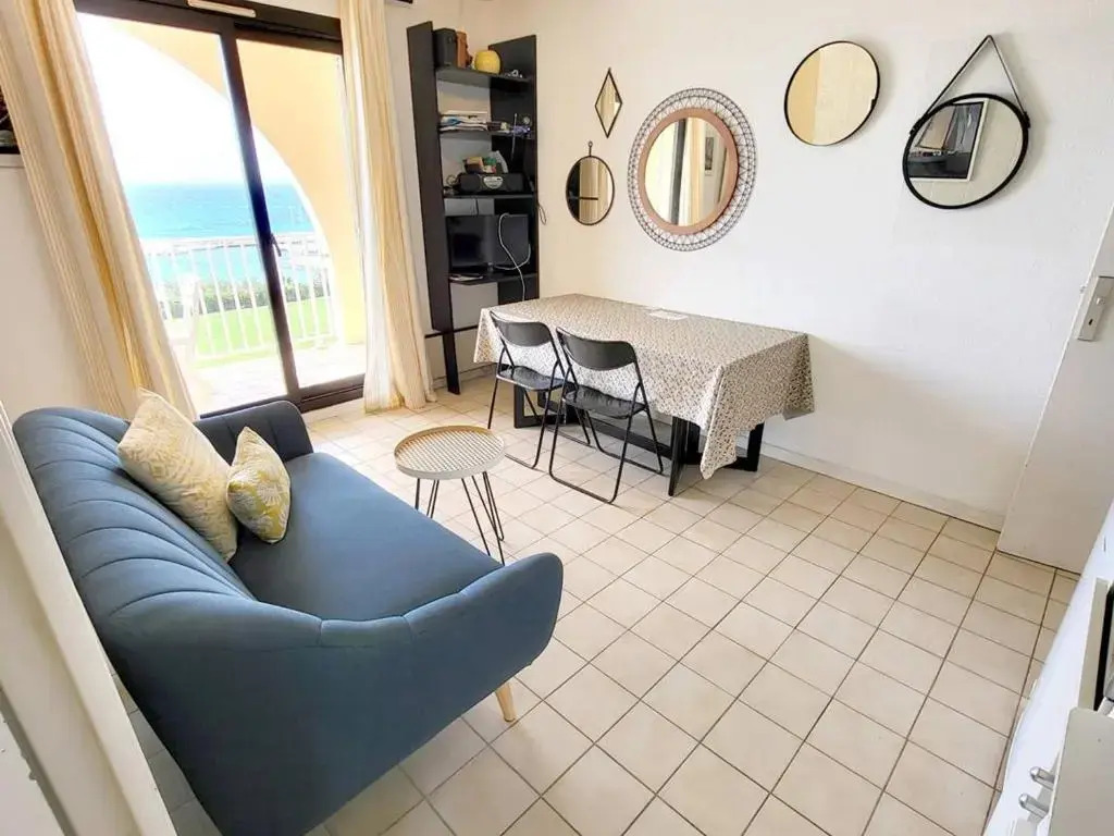 Appartement Six-Fours-les-Plages, 2 pièces, 4 personnes - FR-1-316-53