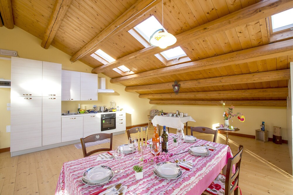 Holiday countryside home with swimming pool, sauna Less than 20km from the sea