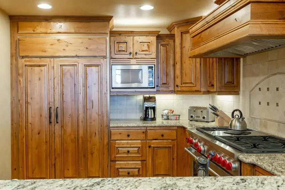 Grand Lodge - 3 Bedroom Deluxe #308 - Ski-in/out 3 Condo