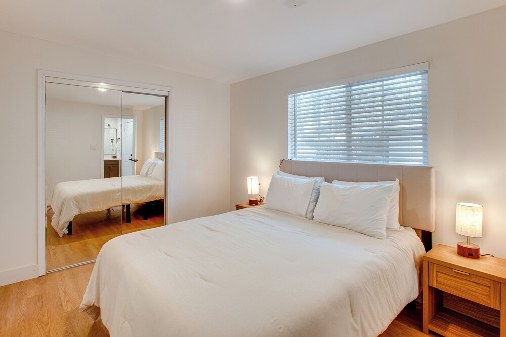Pet Friendly w/ Yard! Fully Updated Tahoe Home