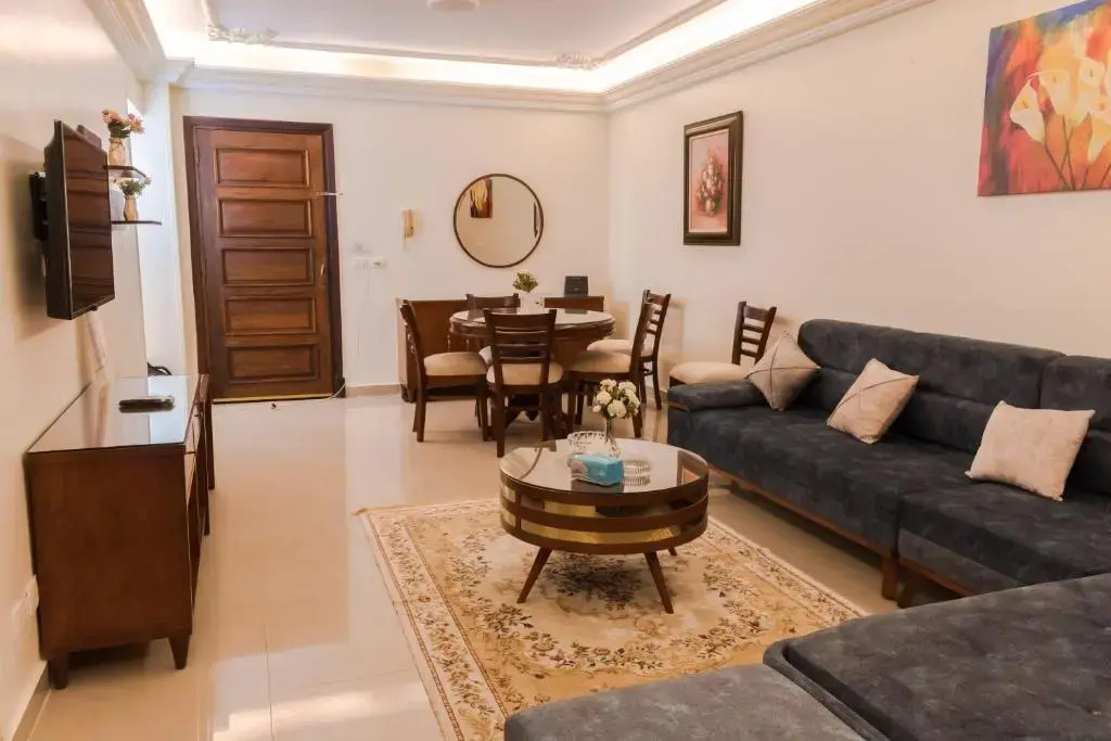 Al Corniche Residence Sea View