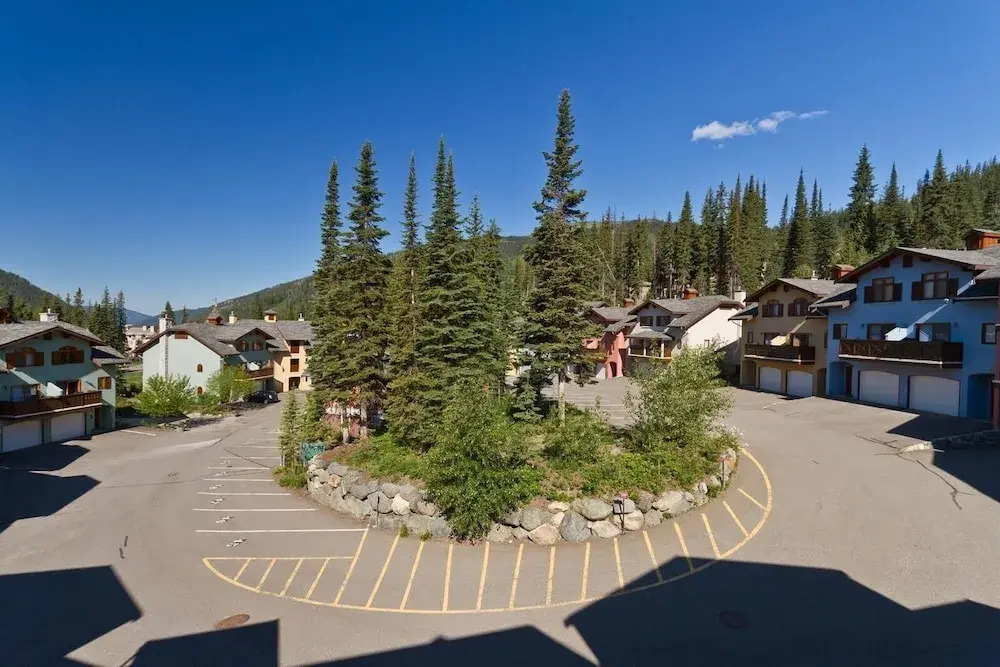Snow Creek Village #20 By Bear Country