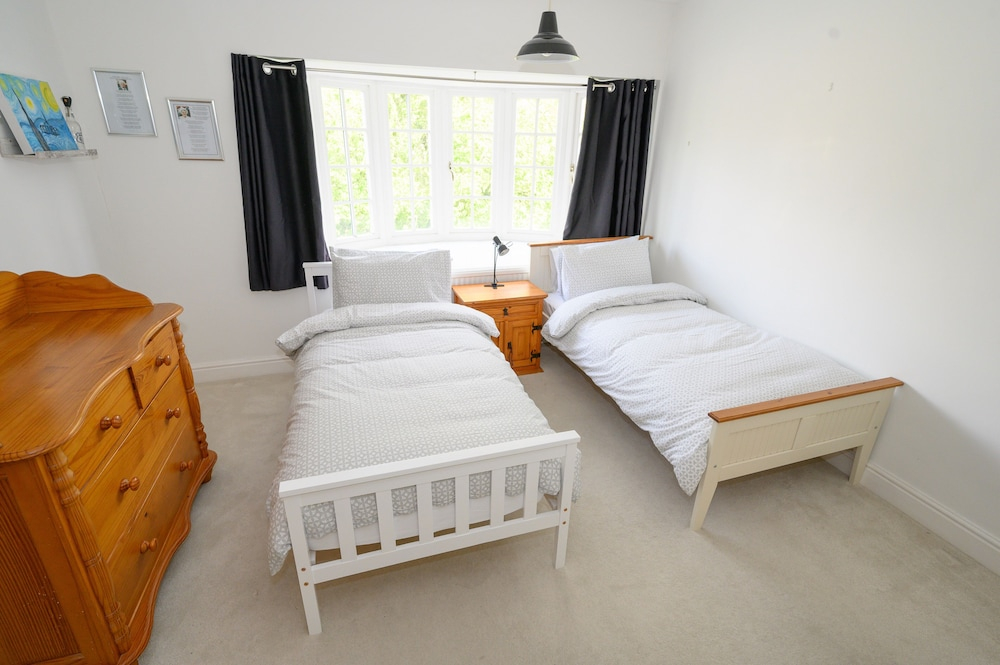 Charming Country House Near Henley-On-Thames