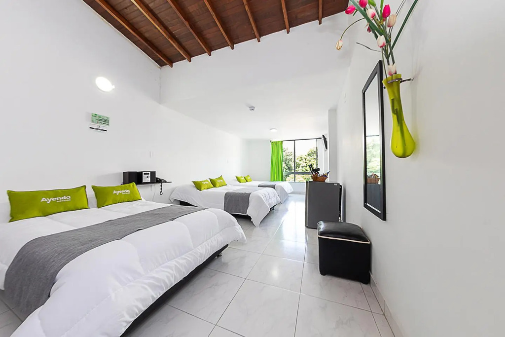 Ayenda 1230 Paradise Lleras