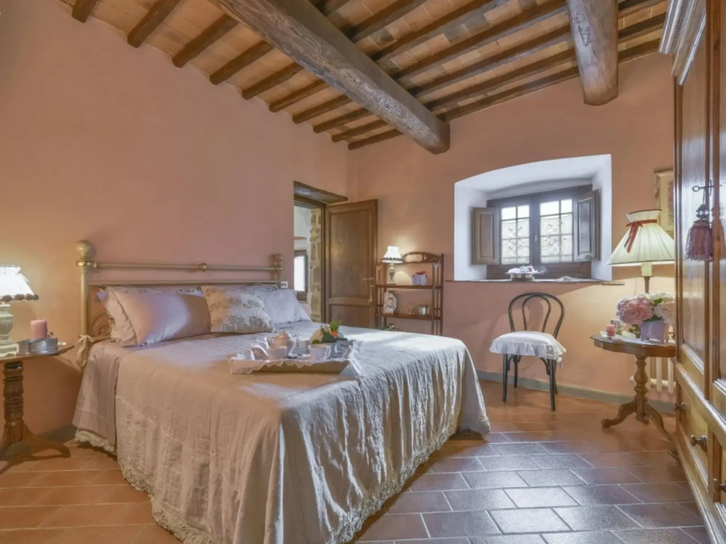 Magnificent Villa in the Countryside Near Pistoia Pool Airco Bbq-villa Lucente