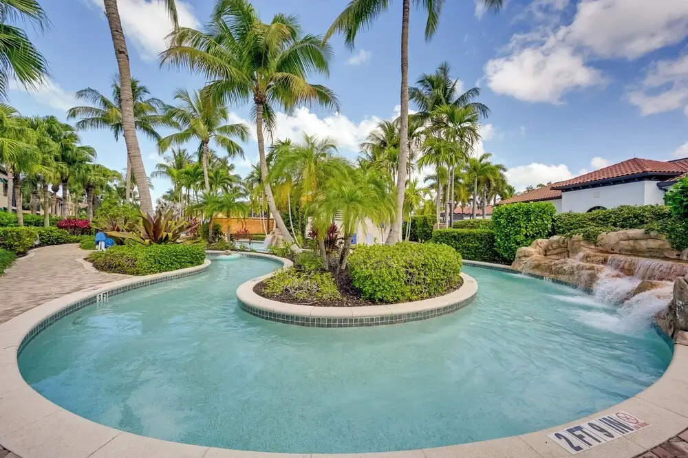 Luxe Naples Bay Resort Condo: Near Fifth Ave!