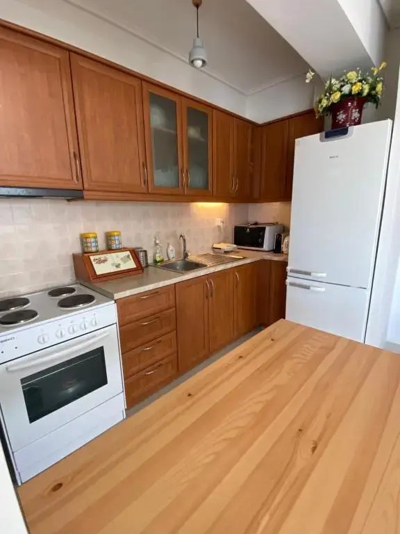 Ideal location, 360 sea view, 2 beds, modern apartment