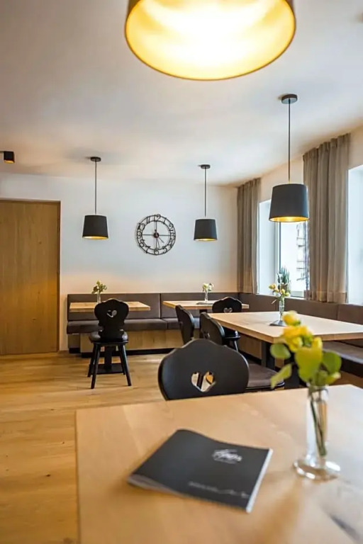 Hotel Fronza - your hike & mountain home