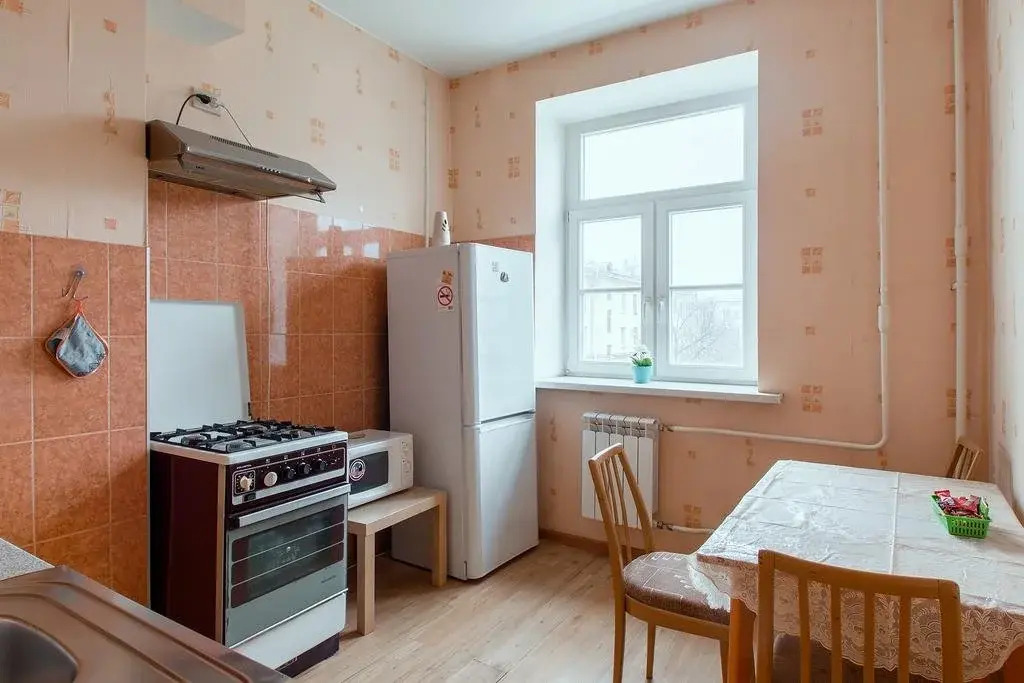 Visit Nevsky pr 182