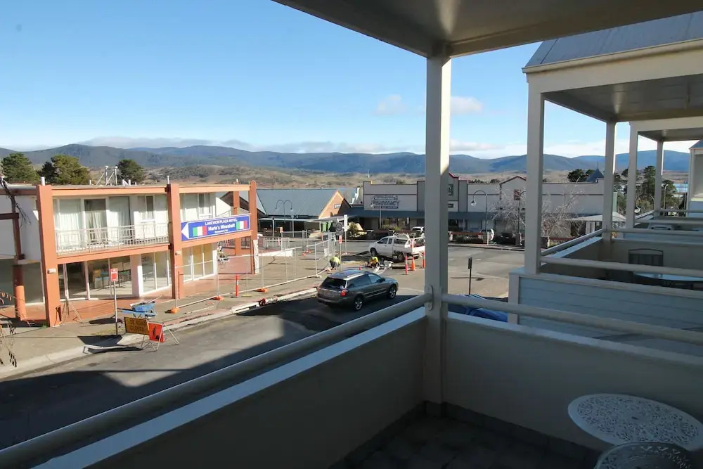 Razorback 11 - Razorback Plaza Jindabyne