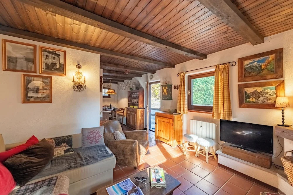 Lovely Apartment In Courmayeur