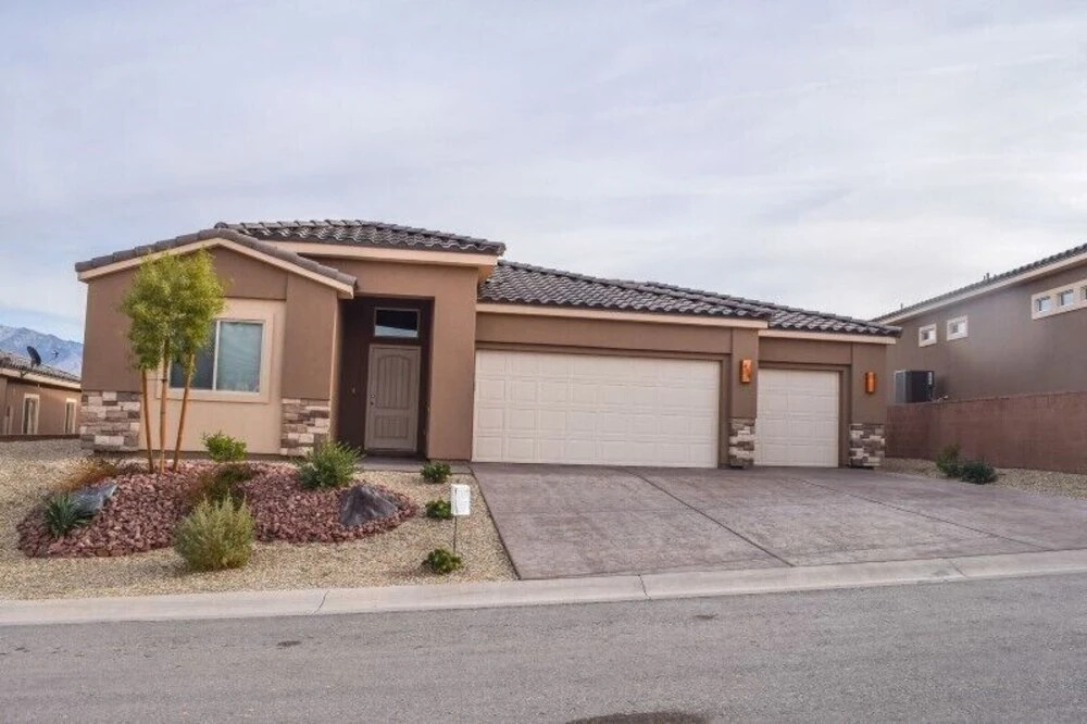 David and Margo Merrill - 3 Br Home