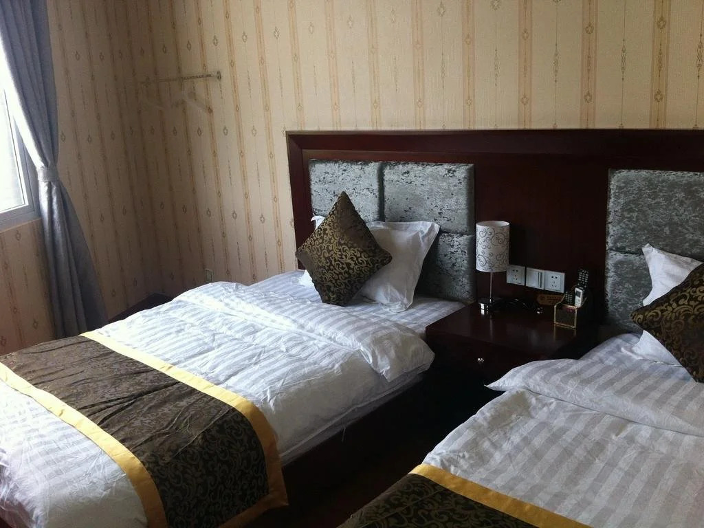 Chenxin Business Inn