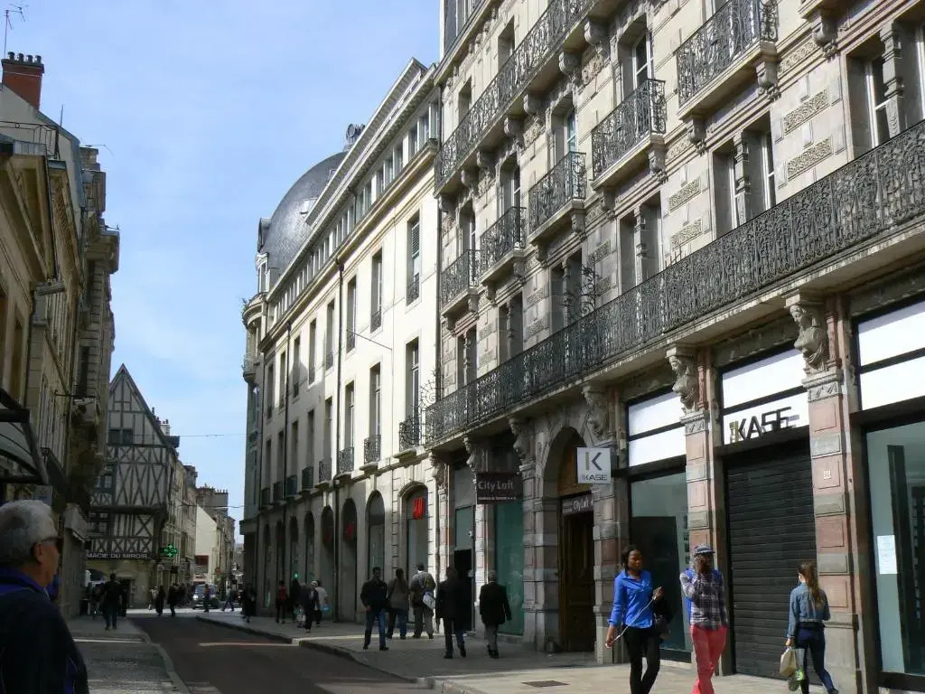 Studio Lumineux, Coeur De Ville