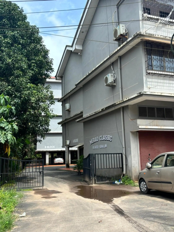 Stay by the Benaulim Beach Goa 2bhk Flat with Lift