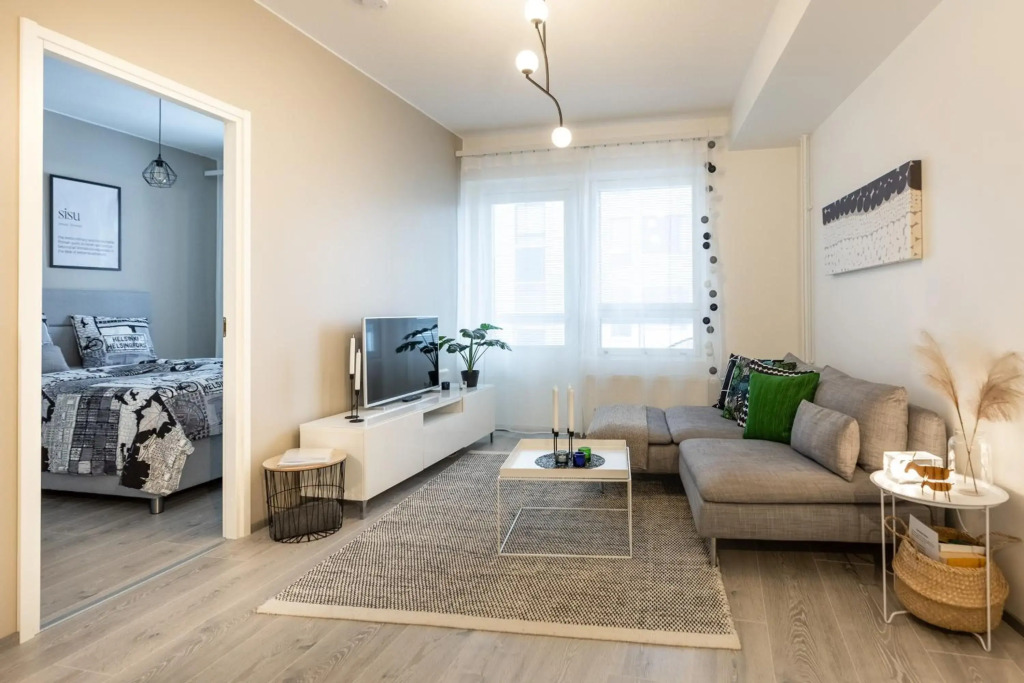 RovaKoti - luxury Nordic Suite in center with sauna & covered parking