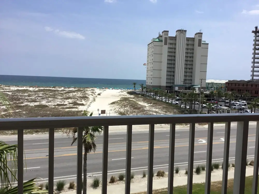 Direct Gulf Front Condo with Resort Pools with Hot Tubs - Steps to Beach