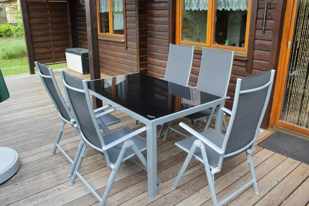 Holzblockhaus mit Kamin am Kite-, Surf- und Badestrand
