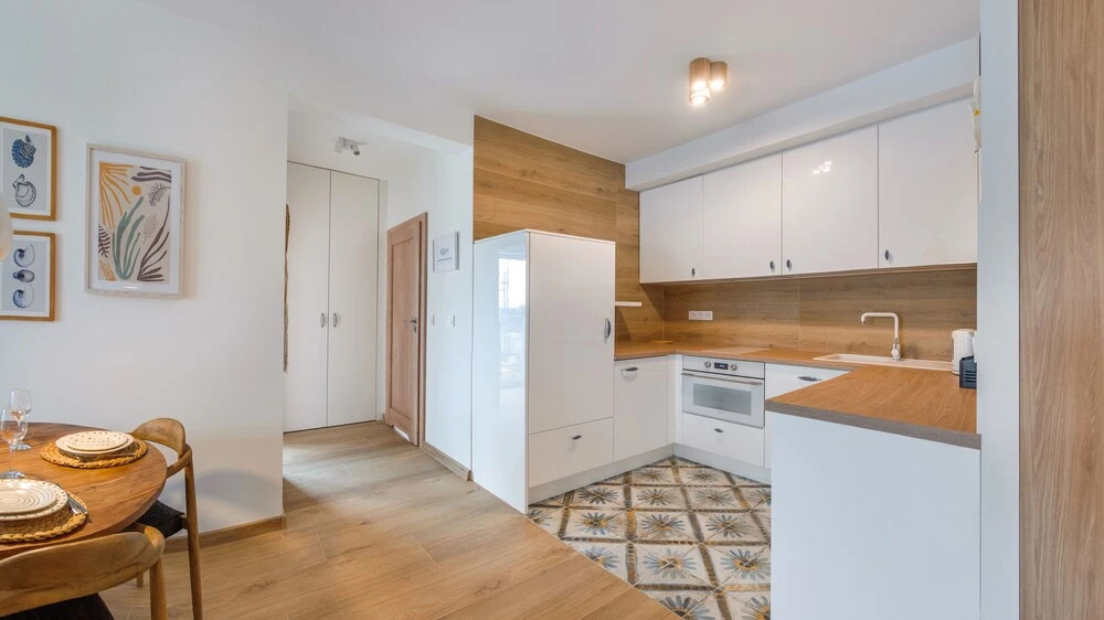 Lets Sea by 2HomeRent