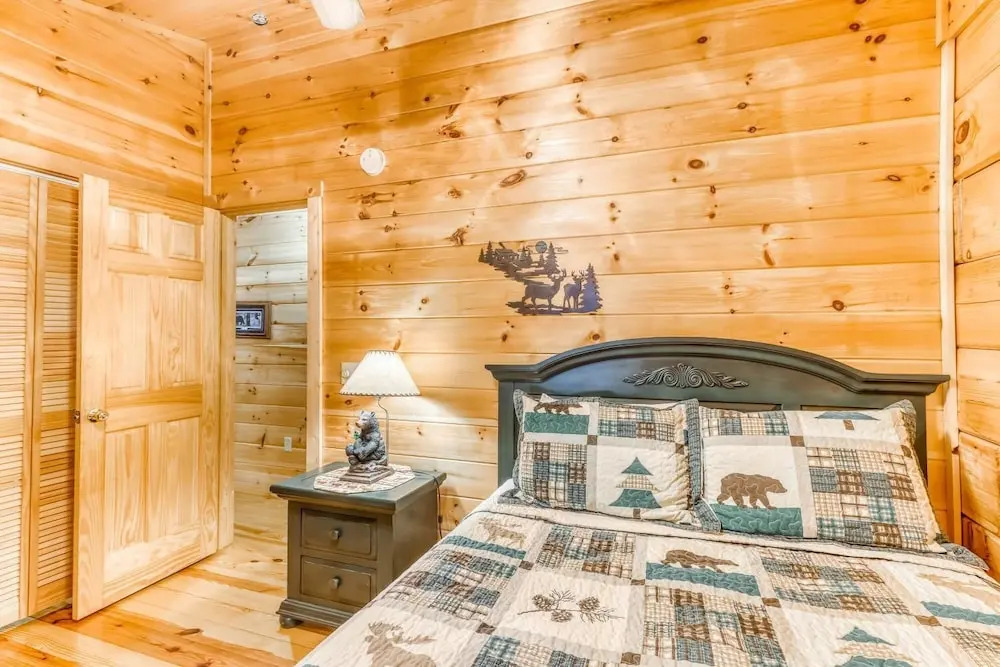 Bumpa Bear Hideaway